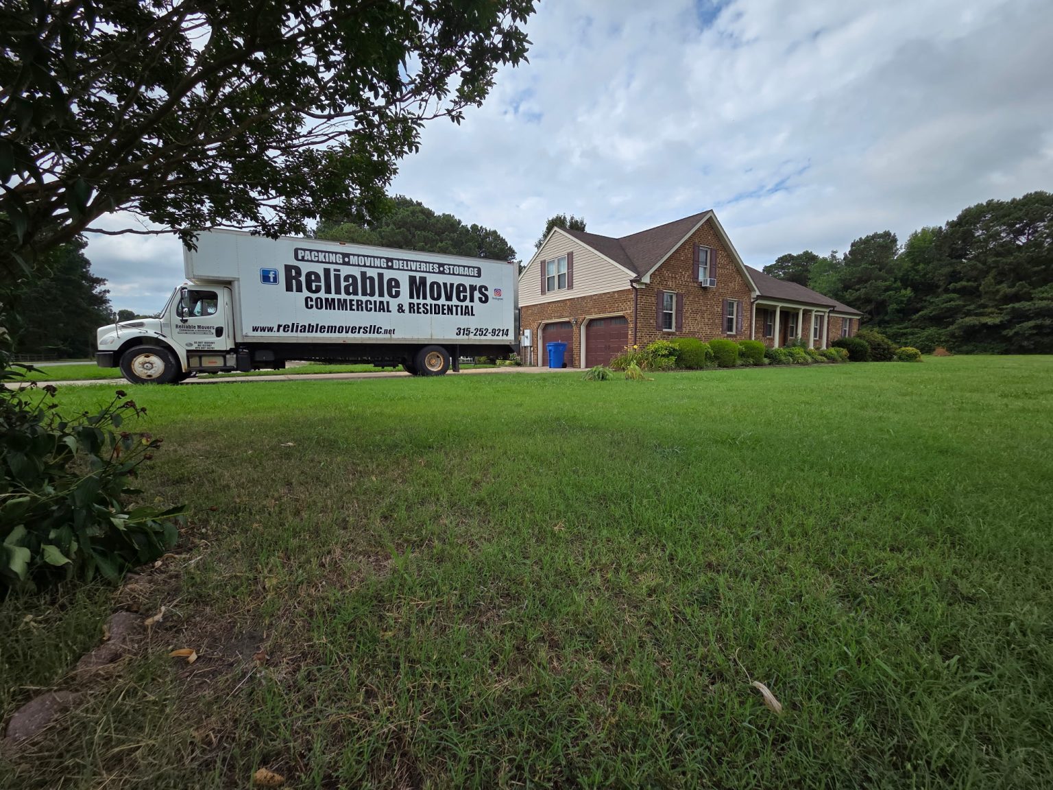 Reliable Movers interstate moving crew completing a long-distance move