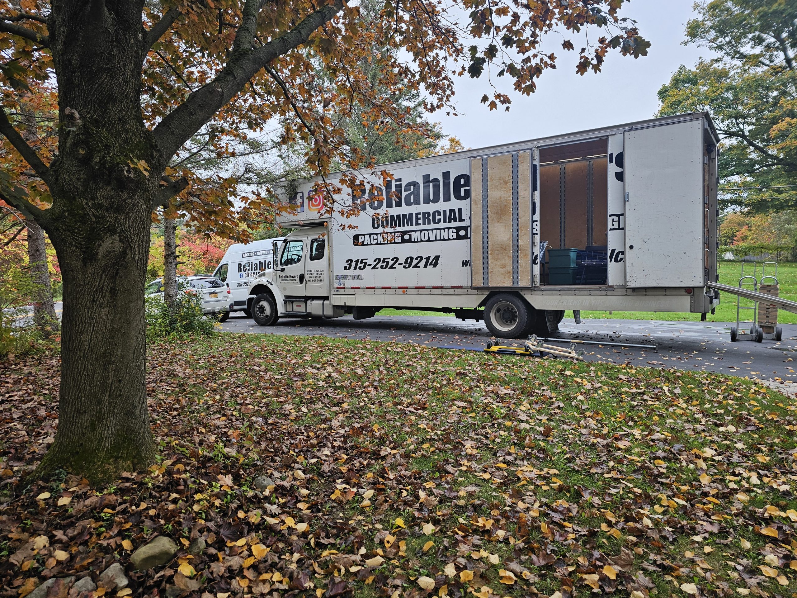 Reliable Movers loading an interstate moving shipment in Syracuse NY 13215 for transportation to Ohio